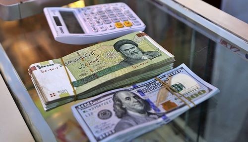 دلار چند تومانه؟