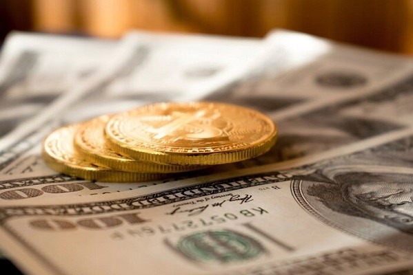 دلار یا سکه بخریم؟